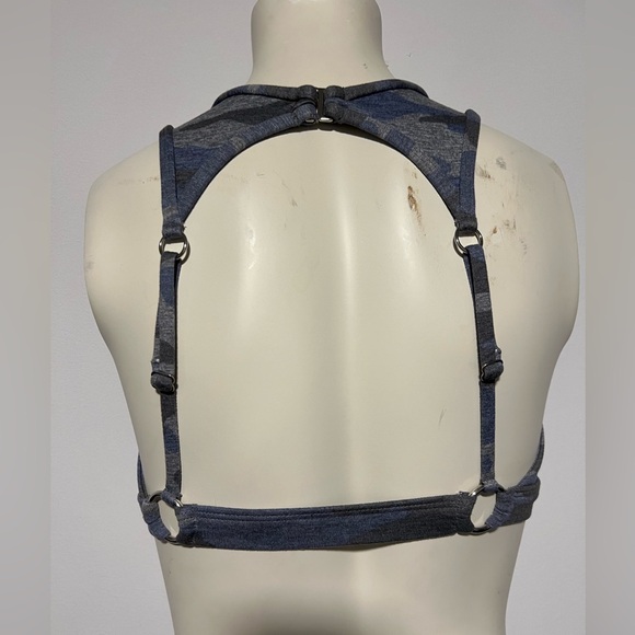 Bombshell Sportswear Camo Set - Picture 9 of 9